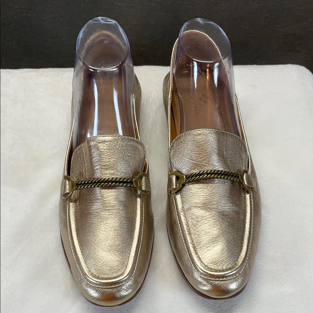 Patricia Nash Shimmering Gold Loafers - Picture 3 of 10